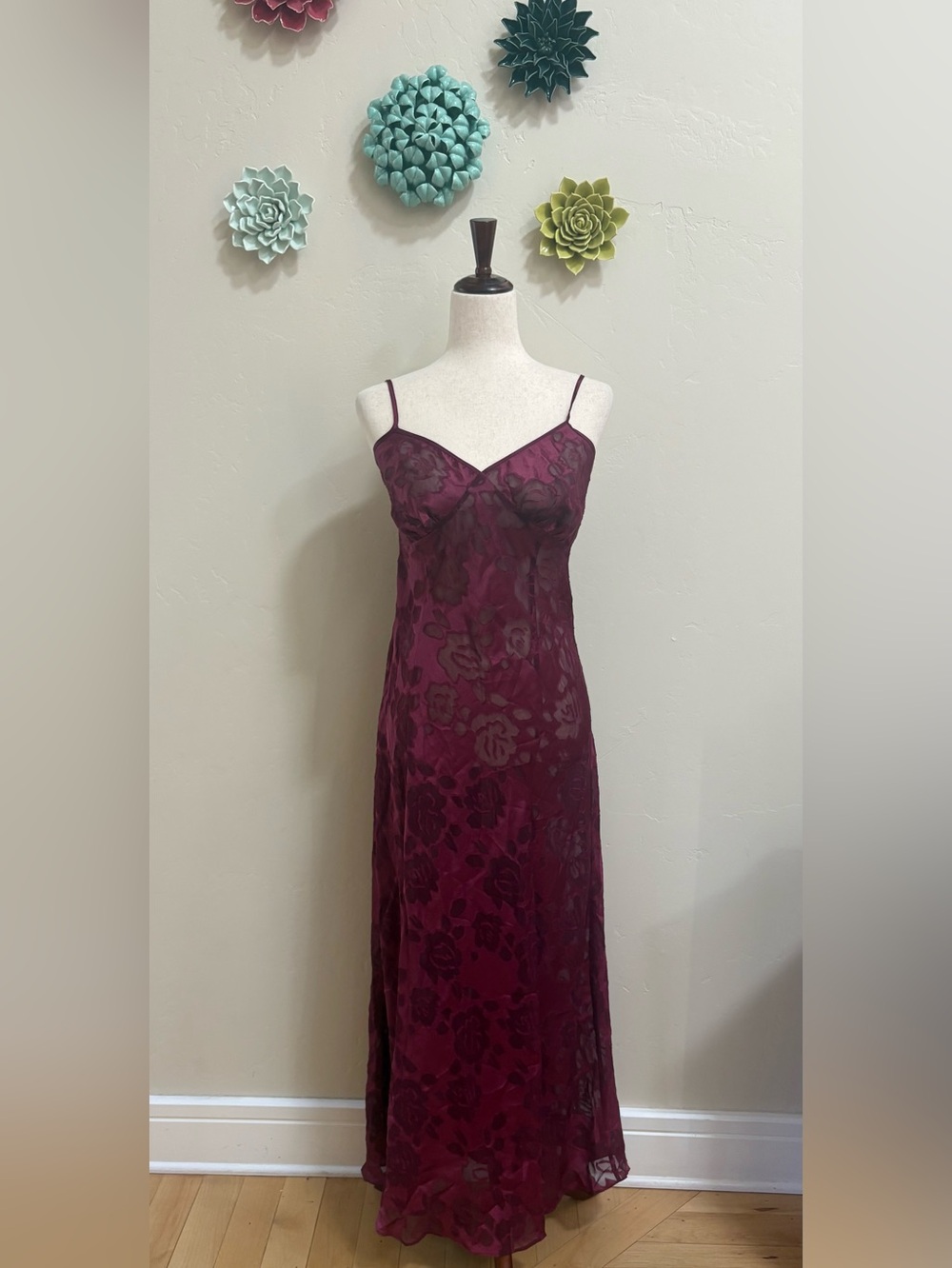 Gorgeous vintage 80s Victoria's Secret burnout Wine Floral Maxi Slip L